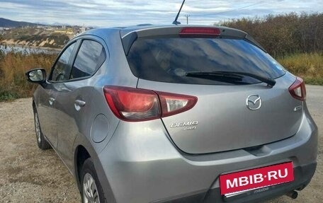Mazda Demio IV, 2015 год, 1 100 000 рублей, 2 фотография