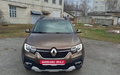 Renault Sandero II рестайлинг, 2019 год, 1 200 000 рублей, 4 фотография