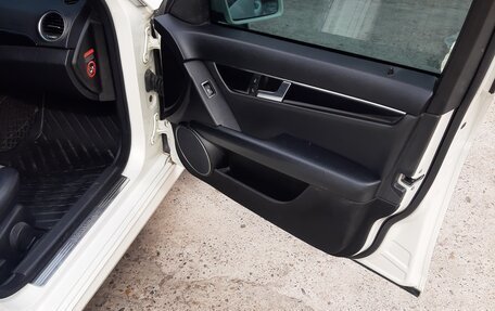 Mercedes-Benz C-Класс, 2012 год, 1 100 000 рублей, 11 фотография