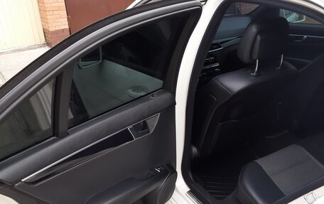 Mercedes-Benz C-Класс, 2012 год, 1 100 000 рублей, 13 фотография