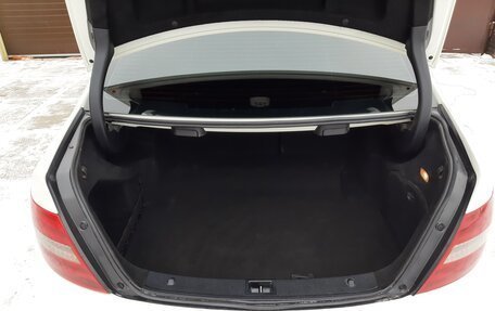 Mercedes-Benz C-Класс, 2012 год, 1 100 000 рублей, 15 фотография