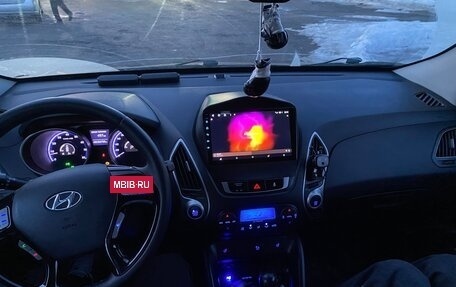 Hyundai ix35 I рестайлинг, 2012 год, 800 000 рублей, 11 фотография