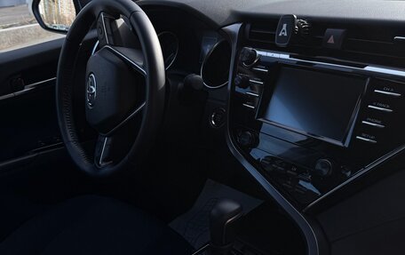 Toyota Camry, 2019 год, 2 650 000 рублей, 11 фотография