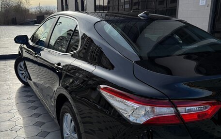 Toyota Camry, 2019 год, 2 650 000 рублей, 19 фотография