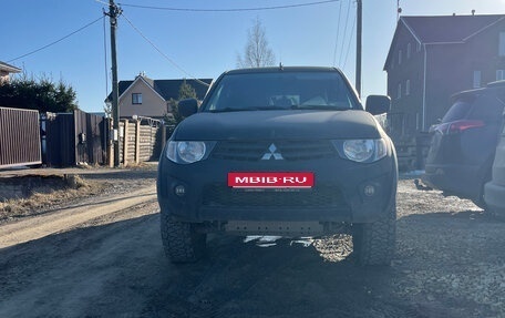 Mitsubishi L200 IV рестайлинг, 2013 год, 1 250 000 рублей, 1 фотография