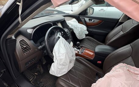 Infiniti QX70, 2016 год, 900 000 рублей, 7 фотография