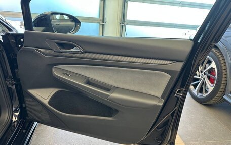 Volkswagen Golf R, 2022 год, 6 300 000 рублей, 15 фотография