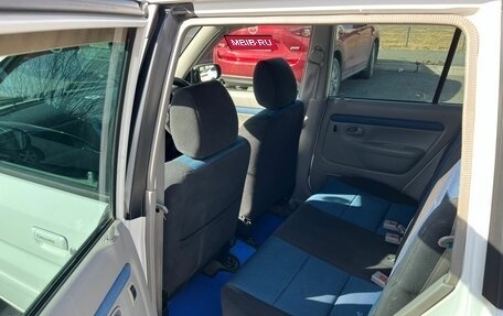 Mazda Demio III (DE), 2001 год, 399 999 рублей, 11 фотография