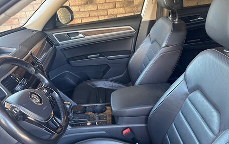 Volkswagen Teramont I, 2018 год, 4 350 000 рублей, 14 фотография