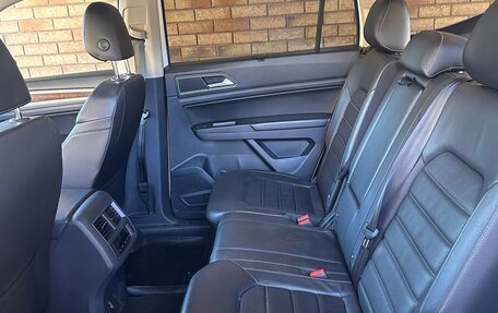 Volkswagen Teramont I, 2018 год, 4 350 000 рублей, 7 фотография