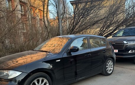 BMW 1 серия, 2011 год, 850 000 рублей, 3 фотография
