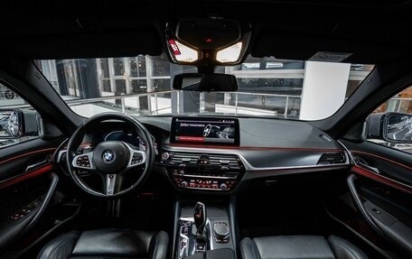 BMW 5 серия, 2021 год, 5 499 000 рублей, 26 фотография