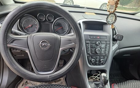 Opel Astra J, 2012 год, 800 000 рублей, 5 фотография