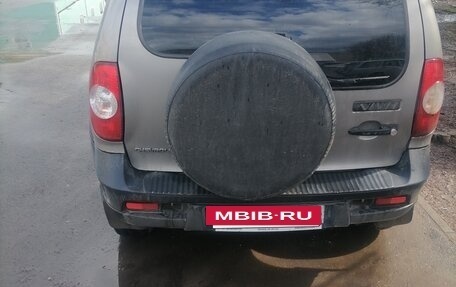 Chevrolet Niva I рестайлинг, 2017 год, 700 000 рублей, 3 фотография