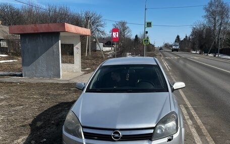 Opel Astra H, 2004 год, 310 000 рублей, 1 фотография