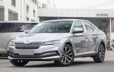 Skoda Superb III рестайлинг, 2025 год, 2 449 999 рублей, 1 фотография