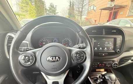 KIA Soul III, 2019 год, 2 400 000 рублей, 11 фотография