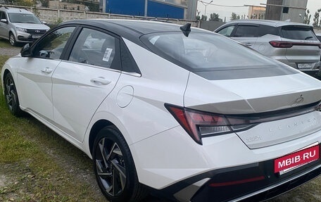 Hyundai Elantra, 2024 год, 2 399 000 рублей, 2 фотография