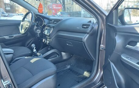 KIA Rio III рестайлинг, 2016 год, 938 000 рублей, 19 фотография