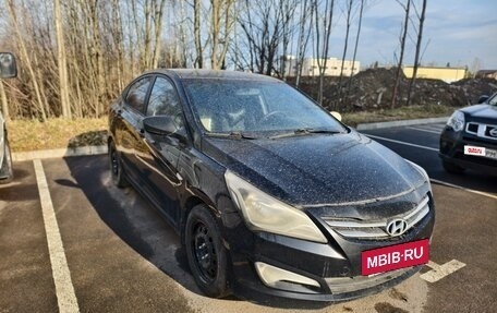 Hyundai Solaris II рестайлинг, 2015 год, 390 000 рублей, 2 фотография