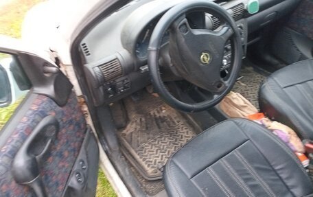 Opel Corsa B, 1999 год, 95 000 рублей, 2 фотография