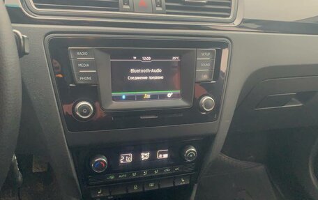 Skoda Rapid I, 2016 год, 980 000 рублей, 5 фотография