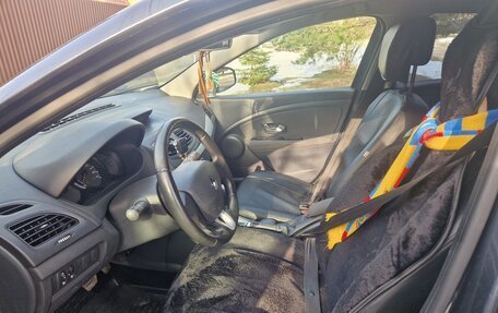 Renault Megane III, 2011 год, 550 000 рублей, 2 фотография