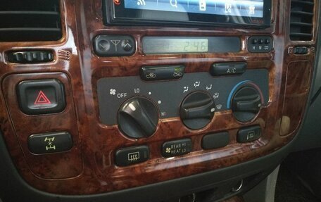 Toyota Land Cruiser 100 рестайлинг 2, 1998 год, 1 600 000 рублей, 14 фотография