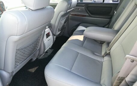 Toyota Land Cruiser 100 рестайлинг 2, 1998 год, 1 600 000 рублей, 23 фотография