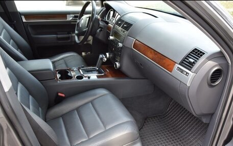 Volkswagen Touareg III, 2009 год, 1 250 000 рублей, 16 фотография