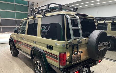 Toyota Land Cruiser 70, 2022 год, 9 200 000 рублей, 4 фотография