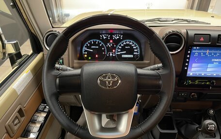 Toyota Land Cruiser 70, 2022 год, 9 200 000 рублей, 15 фотография