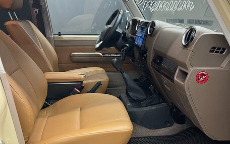 Toyota Land Cruiser 70, 2022 год, 9 200 000 рублей, 9 фотография