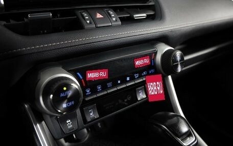 Toyota Land Cruiser 200, 2011 год, 2 999 000 рублей, 16 фотография