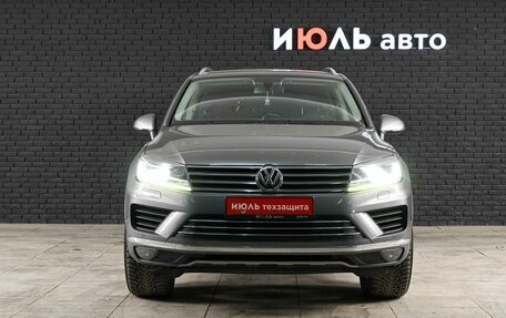 Volkswagen Touareg III, 2015 год, 3 290 000 рублей, 2 фотография