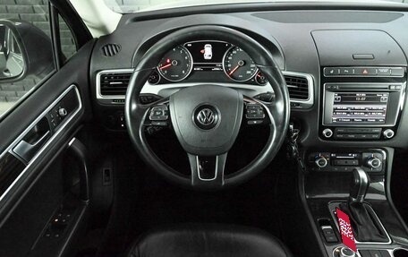 Volkswagen Touareg III, 2015 год, 3 290 000 рублей, 12 фотография