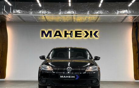 Volkswagen Jetta VI, 2011 год, 850 000 рублей, 2 фотография