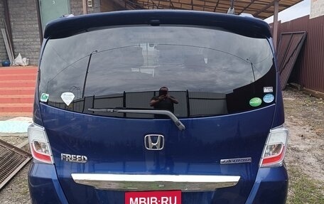 Honda Freed I, 2014 год, 1 400 000 рублей, 2 фотография