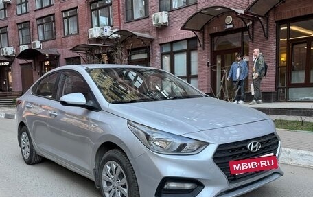 Hyundai Solaris II рестайлинг, 2017 год, 930 000 рублей, 4 фотография