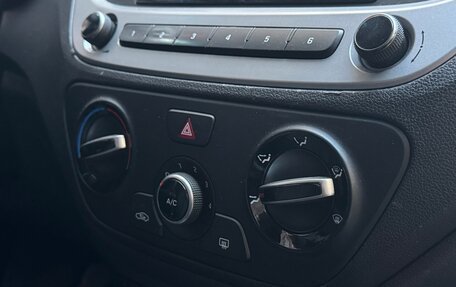 Hyundai Solaris II рестайлинг, 2017 год, 930 000 рублей, 11 фотография