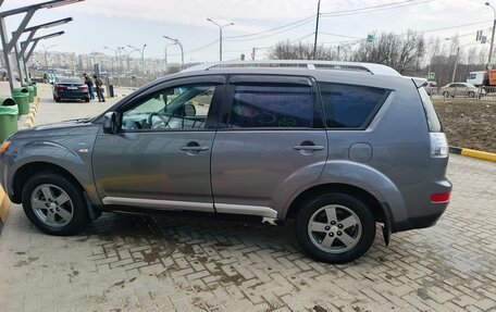 Mitsubishi Outlander III рестайлинг 3, 2008 год, 900 000 рублей, 4 фотография