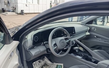 Hyundai Elantra, 2022 год, 1 888 000 рублей, 5 фотография