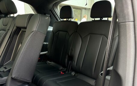 Audi SQ7, 2025 год, 18 500 000 рублей, 17 фотография