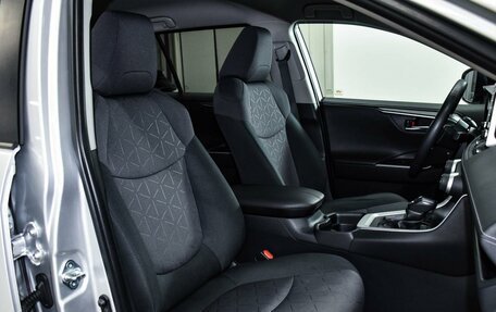 Toyota RAV4, 2020 год, 3 549 000 рублей, 8 фотография