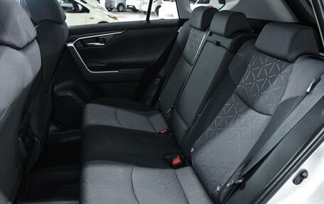 Toyota RAV4, 2020 год, 3 549 000 рублей, 10 фотография