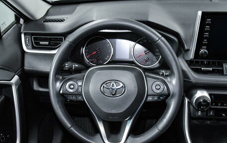 Toyota RAV4, 2020 год, 3 549 000 рублей, 14 фотография