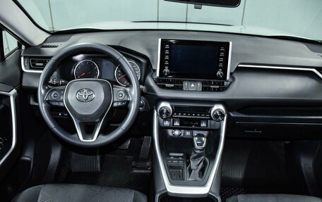 Toyota RAV4, 2020 год, 3 549 000 рублей, 13 фотография