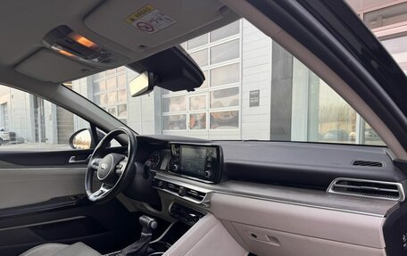 KIA K5, 2021 год, 2 600 000 рублей, 11 фотография