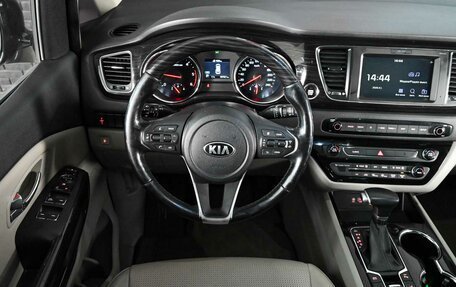 KIA Carnival III, 2020 год, 3 380 000 рублей, 15 фотография