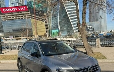 Volkswagen Tiguan II, 2019 год, 3 300 000 рублей, 1 фотография
